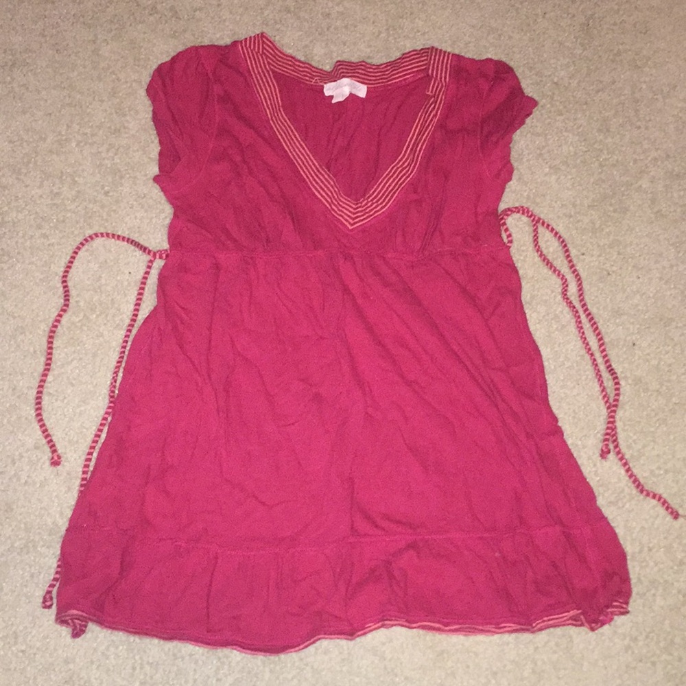 Aeropostale Red V-Neck Short Sleeve